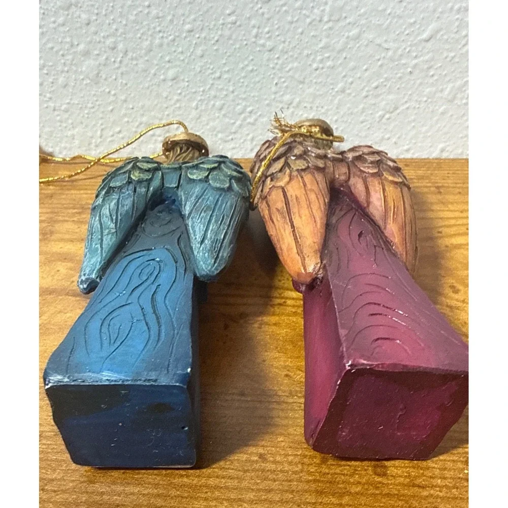 Unbranded pair hand
